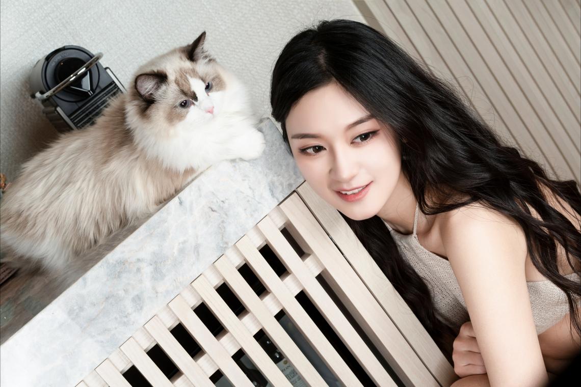 王毅会见巴基斯坦副总理兼外长达尔